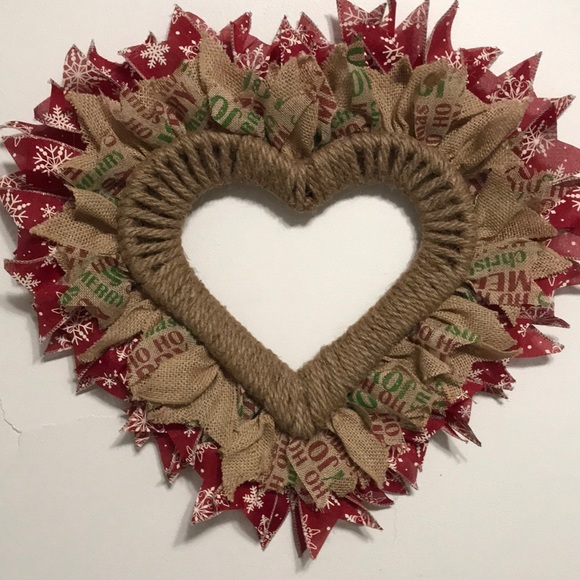 Rustic Christmas Heart Wreath - Picture 3 of 5